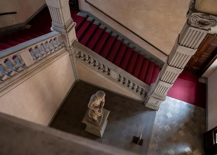 Art Heaven-suite Graneri In Centro