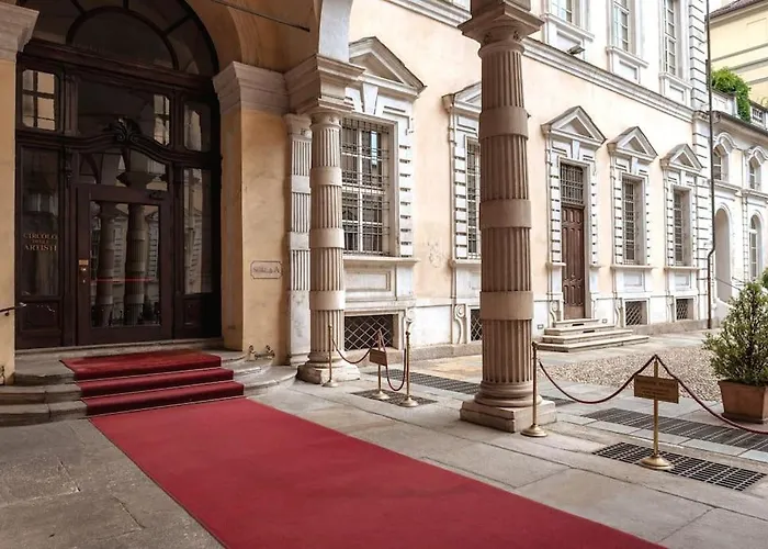 Art Heaven-suite Graneri In Centro