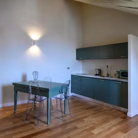 Art Heaven-suite Graneri In Centro Апартаменты *