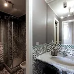Art Heaven-suite Graneri In Centro
